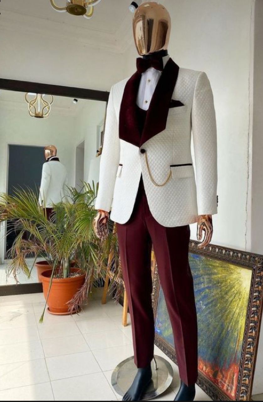 Double-breasted suit. - Image 3